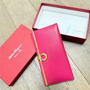 Salvatore Ferragamo Gancini Logo Saffiano Leather Long Wallet with Box